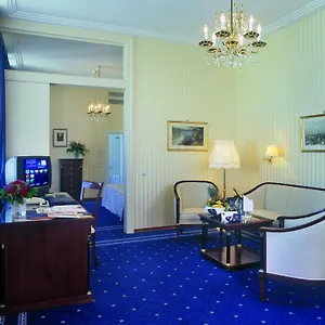 5* Ξενοδοχείο Ambassador